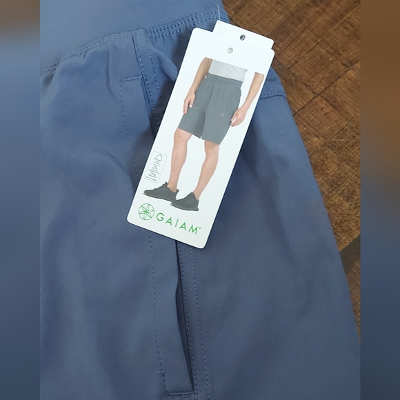 3/$20 Short - Picture 8 of 10